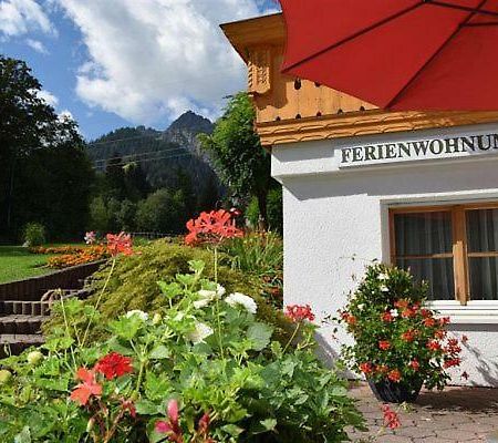 Haus Frainer Apartment Wald am Arlberg Ngoại thất bức ảnh