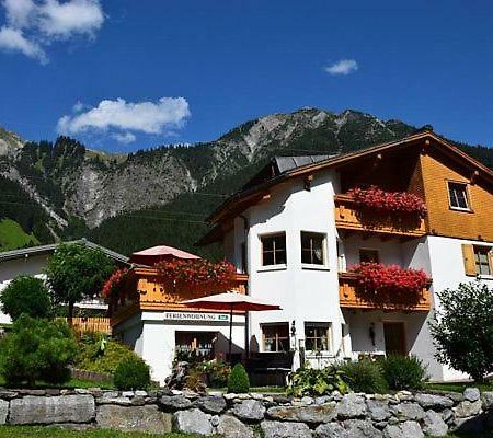 Haus Frainer Apartment Wald am Arlberg Ngoại thất bức ảnh