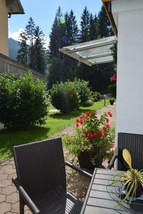 Haus Frainer Apartment Wald am Arlberg Ngoại thất bức ảnh